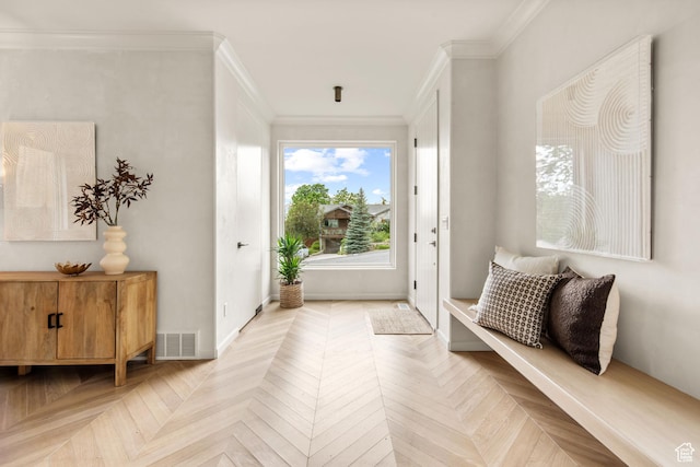 520 N H St E, Salt Lake City, UT 84103 - foyer with crown molding and baseboards