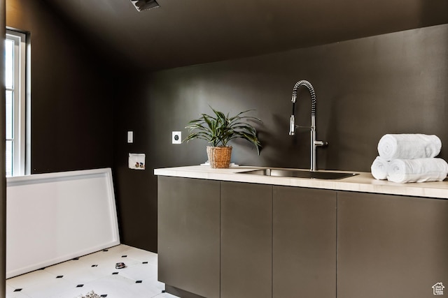 520 N H St E, Salt Lake City, UT 84103 - interior space featuring a sink