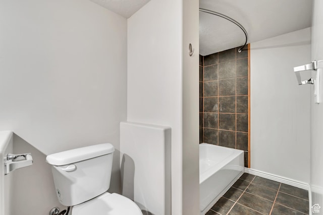 10972 S Crystal View Way S, Jordan, UT 84095 - full bathroom featuring toilet, tile patterned flooring, shower / tub combination, and baseboards