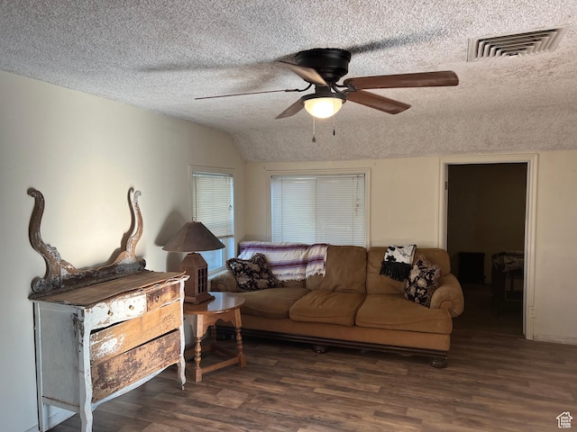 145 N 200 W, Roosevelt, UT 84066 - living area featuring ceiling fan, a textured ceiling, and wood finished floors