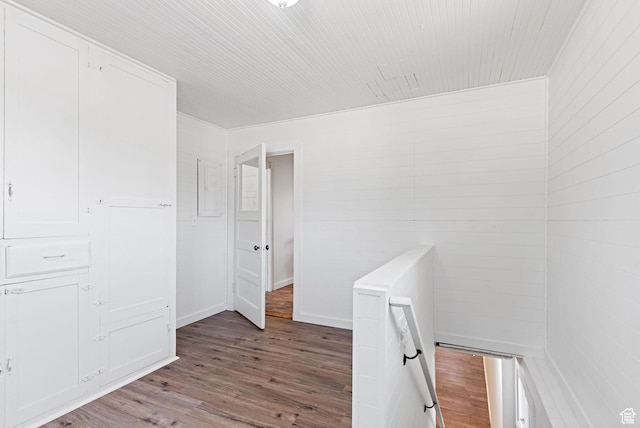 333 S 100 W, Payson, UT 84651 - hallway with wood finished floors and an upstairs landing