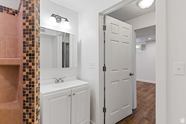 333 S 100 W, Payson, UT 84651 - bathroom with wood finished floors and vanity