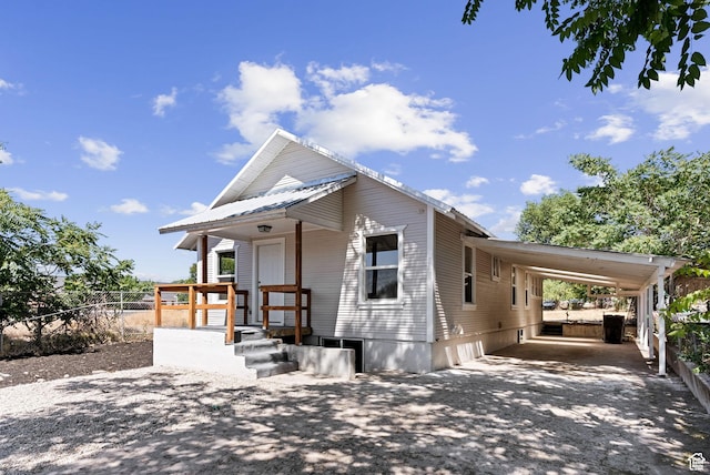 333 S 100 W, Payson, UT 84651 - view of front of house featuring an attached carport and driveway