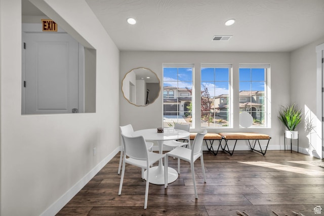 1189 N Bello Aly, Washington, UT 84780 - dining room featuring hardwood / wood-style flooring, baseboards, and recessed lighting