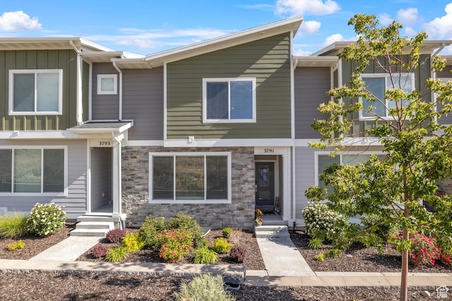 3791 W Soft Whisper Way, Herriman, UT 84096 - townhome / multi-family property featuring board and batten siding