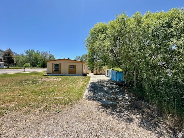 295 N 400 E, Nephi, UT 84648 - view of front of house featuring driveway