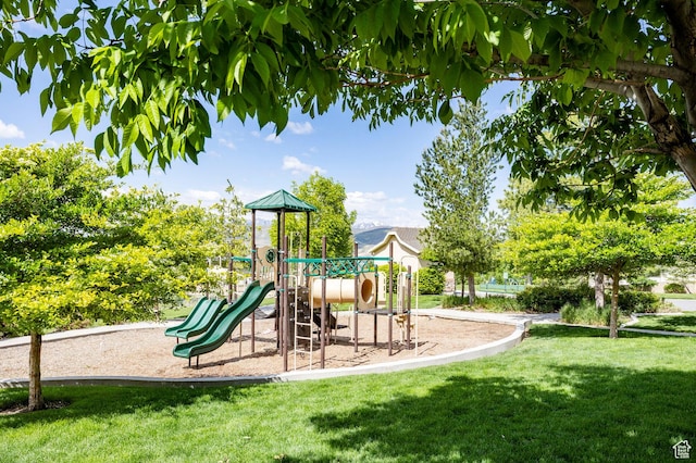 2271 W New Harvest Ln, Lehi, UT 84043 - community jungle gym with a lawn