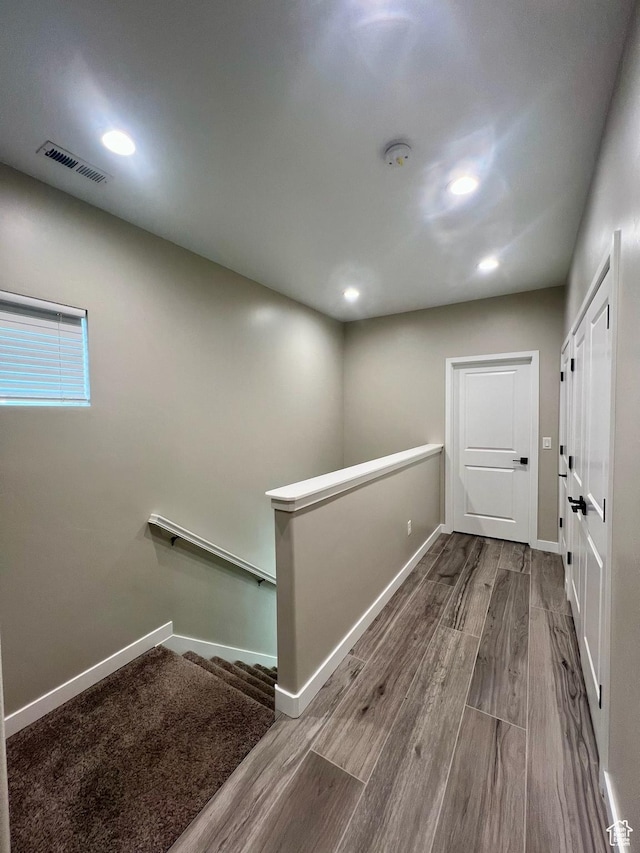15456 S Navy Trails Ln W, Bluffdale, UT 84065 - hall featuring an upstairs landing, wood finished floors, baseboards, and recessed lighting