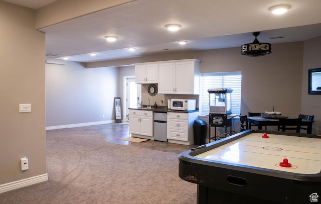 954 E 960 S, Ephraim, UT 84627 - game room with a sink, baseboards, and dark carpet