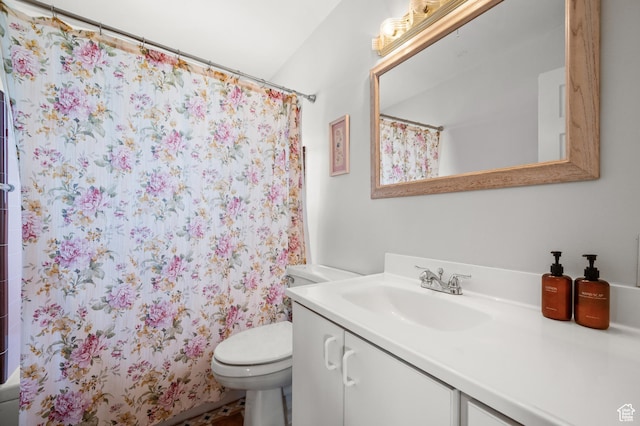 475 E 6815 S, Midvale, UT 84047 - bathroom featuring toilet, curtained shower, and vanity
