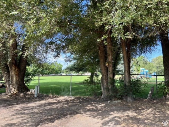 631 N 1150 W, Provo, UT 84601 - view of yard