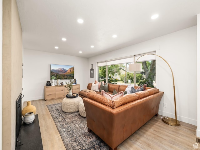 1136 E 3580 S, Millcreek, UT 84106 - living area featuring recessed lighting, light wood finished floors, and baseboards