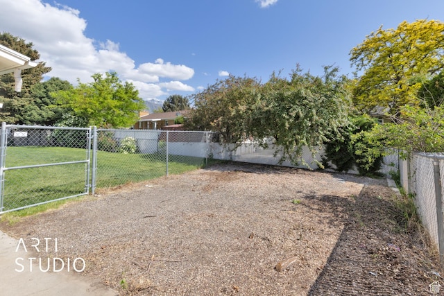 950 E 120 S, Orem, UT 84097 - view of yard with a gate