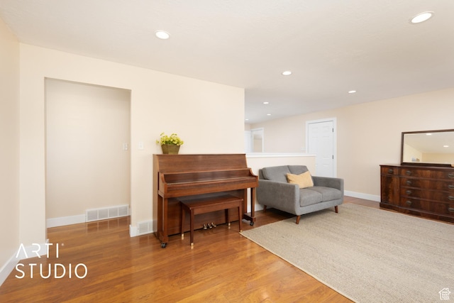 950 E 120 S, Orem, UT 84097 - sitting room featuring wood finished floors, recessed lighting, and baseboards