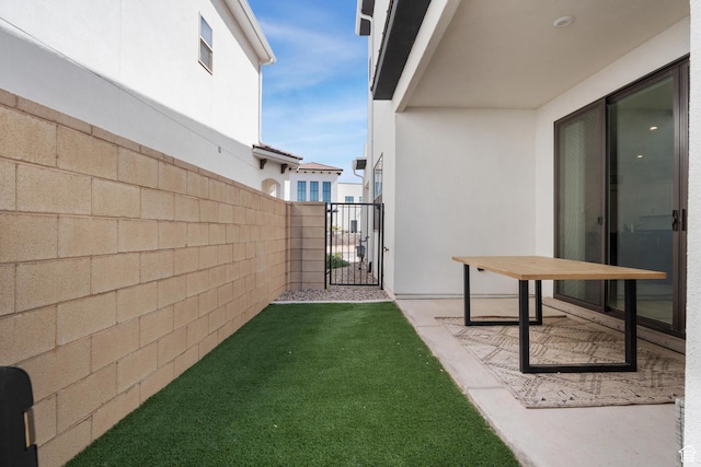 5670 S Carnelian Pkwy S, Bloomington, UT 84790 - view of yard featuring a gate