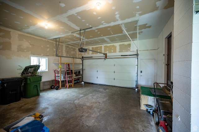 430 W 550 N, Logan, UT 84321 - garage with a garage door opener