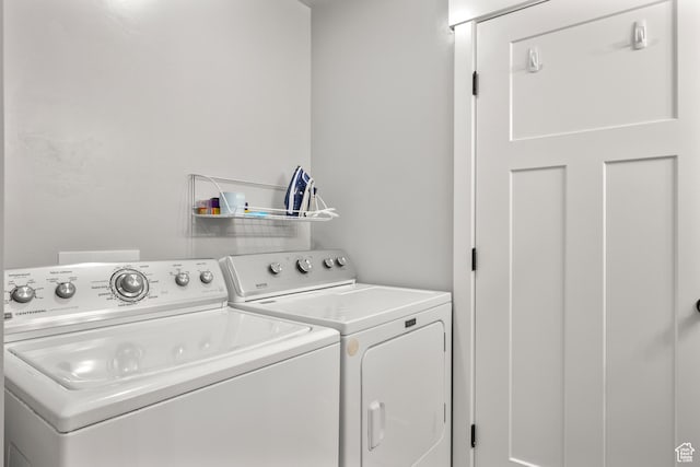 150 W Seasons Loop Unit 3, Garden City, UT 84028 - laundry area with washer and dryer