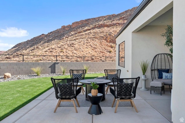 3719 E Padre Cv Unit 4092, Washington, UT 84780 - view of patio / terrace featuring a mountain view