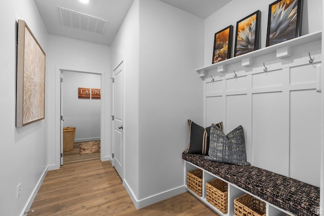 3719 E Padre Cv Unit 4092, Washington, UT 84780 - mudroom featuring wood finished floors and baseboards
