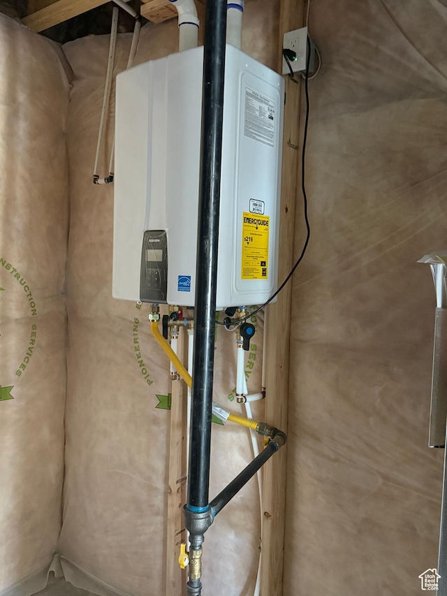 268 S 400 W, Tooele, UT 84074 - utilities featuring tankless water heater
