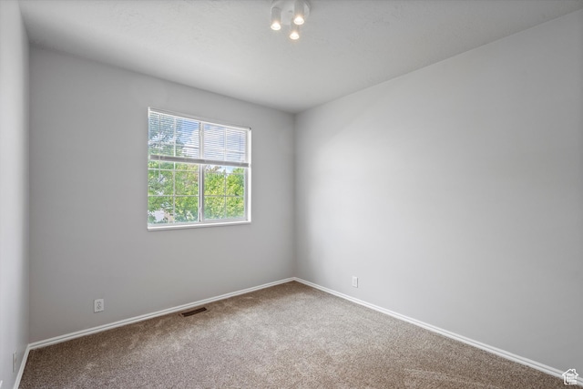 714 N 300 W, American Fork, UT 84003 - carpeted empty room with baseboards