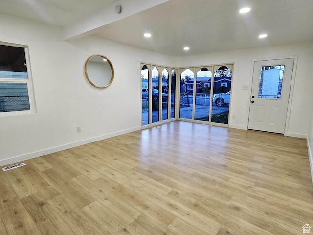 4505 W 5335 S, Kearns, UT 84118 - unfurnished room with light wood finished floors, baseboards, recessed lighting, and a smoke detector