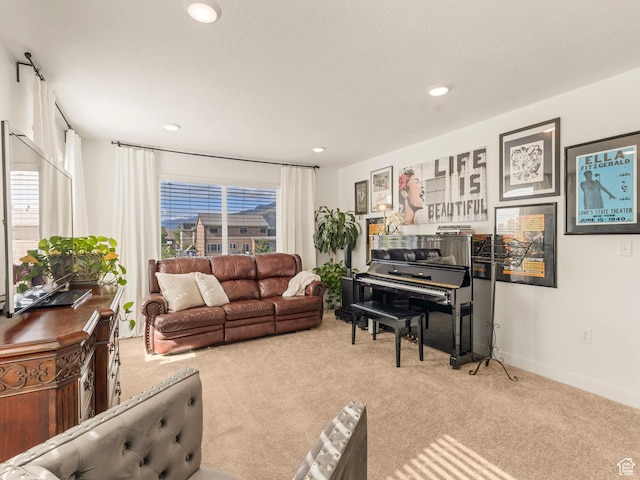 1512 W Fiore St, Farmington, UT 84025 - carpeted living area with recessed lighting and baseboards