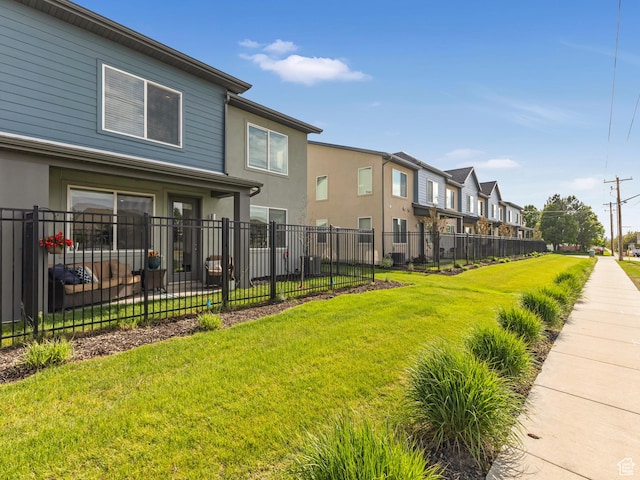 1512 W Fiore St, Farmington, UT 84025 - view of yard with a residential view