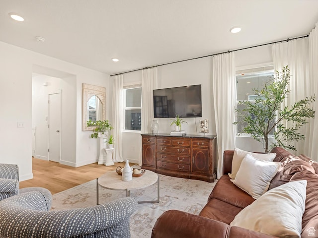 1512 W Fiore St, Farmington, UT 84025 - living room with plenty of natural light, light wood-style floors, recessed lighting, and baseboards