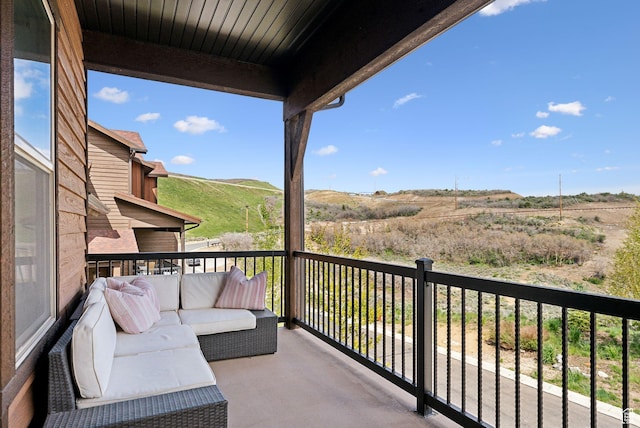 1757 E Longview Dr Unit 87, Hideout, UT 84036 - balcony with an outdoor hangout area and a mountain view