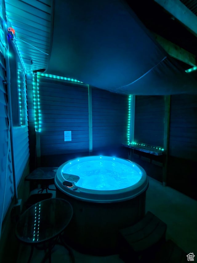 13695 Highlander Cir, Beaverdam, UT 84306 - miscellaneous room with lofted ceiling