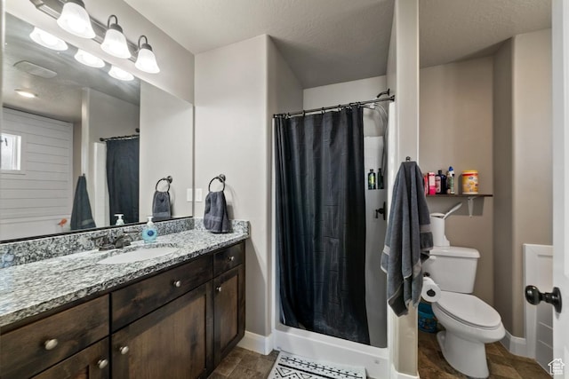 404 W 1325 N Unit L5, Cedar City, UT 84721 - full bath featuring toilet, vanity, baseboards, and a shower with shower curtain