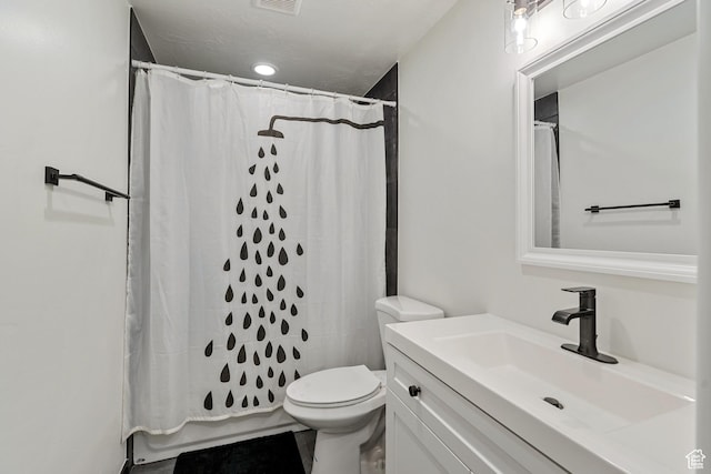 189 N 20 W, Vineyard, UT 84059 - bathroom featuring vanity, toilet, and shower / tub combo with curtain