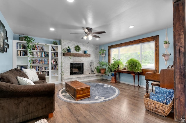 165 N 800 E, American Fork, UT 84003 - living area featuring a ceiling fan, a fireplace, wood finished floors, baseboards, and recessed lighting