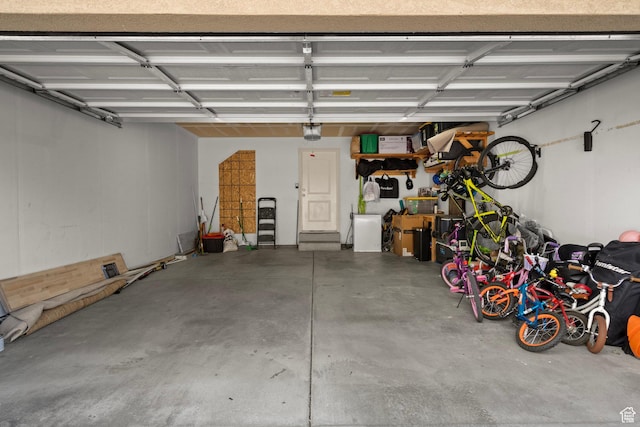152 S 930 E, American Fork, UT 84003 - garage featuring a garage door opener