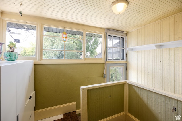 1190 E Sherman Ave S, Salt Lake City, UT 84105 - view of unfurnished sunroom
