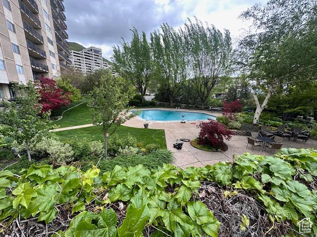 875 S Donner Way E Unit 208, Salt Lake City, UT 84108 - swimming pool with a patio area