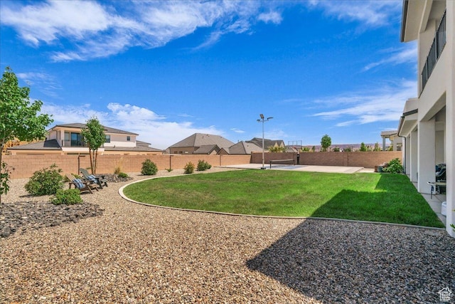 2725 E Ashwood Ln, St George, UT 84790 - view of yard featuring a patio