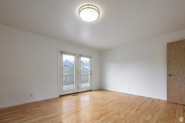 2006 E Creek Rd, Sandy, UT 84093 - unfurnished room with light wood-style flooring and baseboards