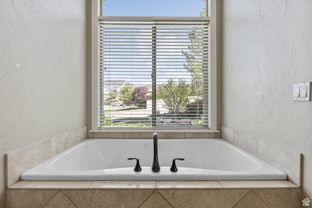 36 E 1450 N, Lehi, UT 84043 - bathroom featuring a bath