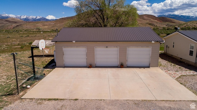 1085 S S River Ridge Ln, Joseph, UT 84739 - detached garage featuring a mountain view
