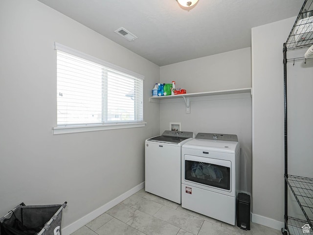 957 W Mckenna Rd, Bluffdale, UT 84065 - laundry room with washing machine and clothes dryer and baseboards