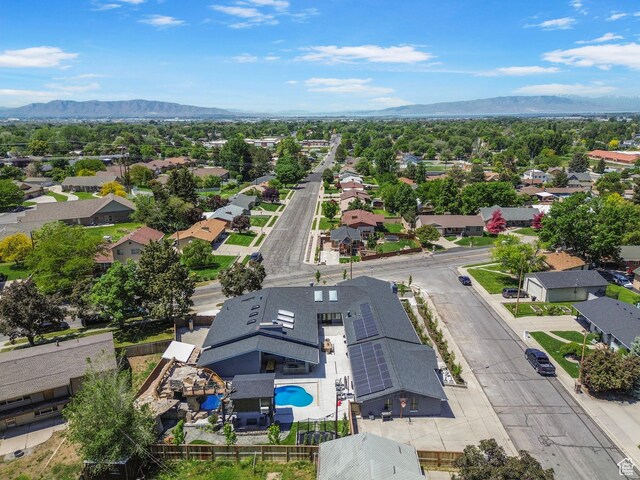 177 S Canyon Ave, Springville, UT 84663 - aerial view of residential area with a pool area and a mountain backdrop