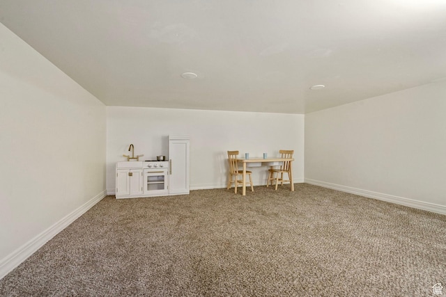 177 S Canyon Ave, Springville, UT 84663 - bonus room with carpet flooring, baseboards, and a sink