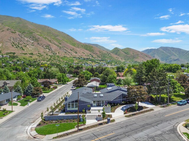 177 S Canyon Ave, Springville, UT 84663 - view of mountain background featuring nearby suburban area
