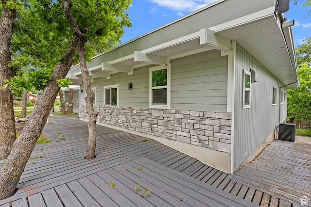 4203 S College Dr E, Ogden, UT 84403 - view of deck