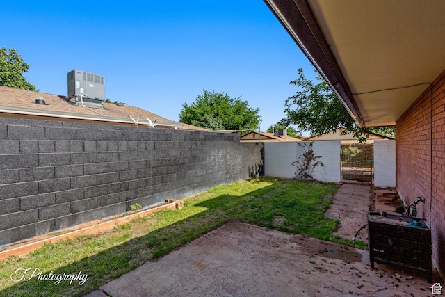 840 S 400 E Unit 46, St George, UT 84770 - fenced backyard with central AC unit and a patio
