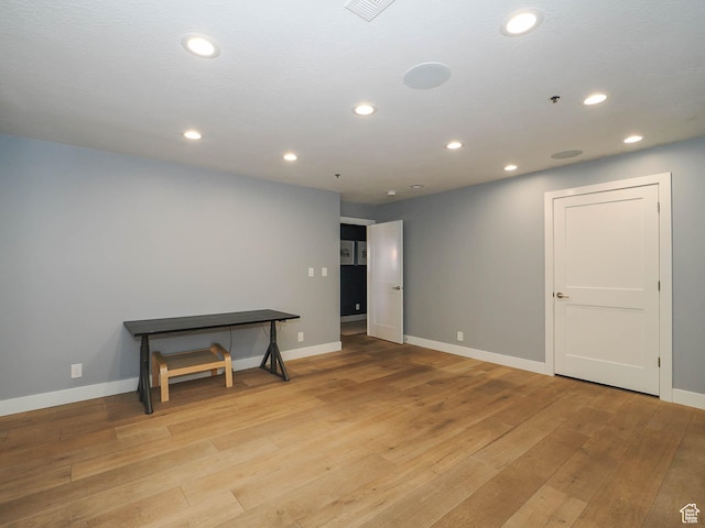 48 W 300 S Unit 2502-N, Salt Lake City, UT 84101 - empty room featuring baseboards, light wood finished floors, and recessed lighting