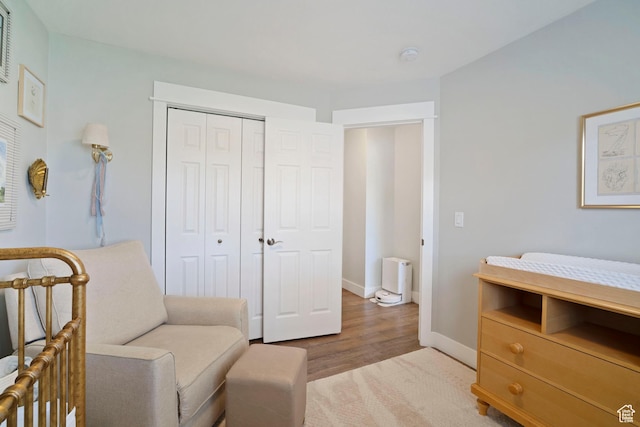 890 E 20 N, Smithfield, UT 84335 - sitting room featuring baseboards and light wood finished floors