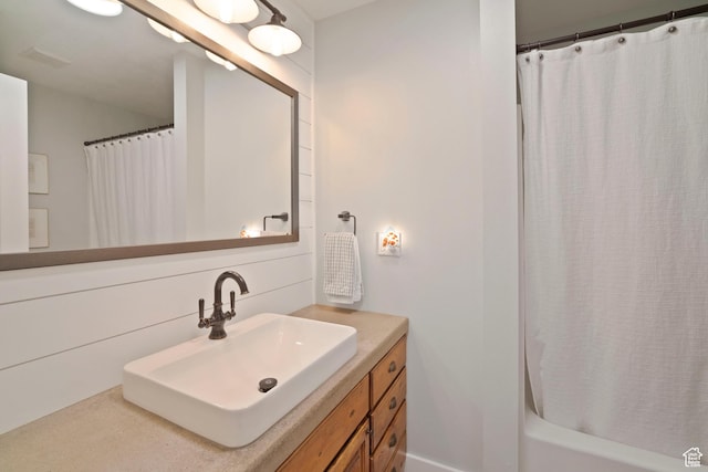 890 E 20 N, Smithfield, UT 84335 - bathroom with vanity and shower / tub combo with curtain